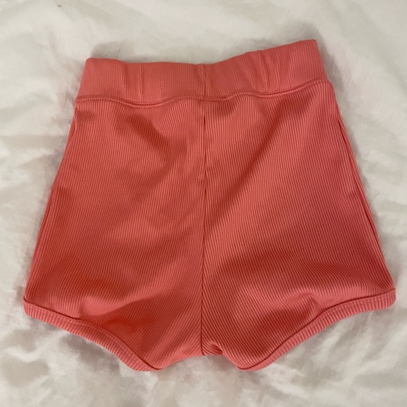Pink Ribbed Women's Shorts - Picture 4 of 4